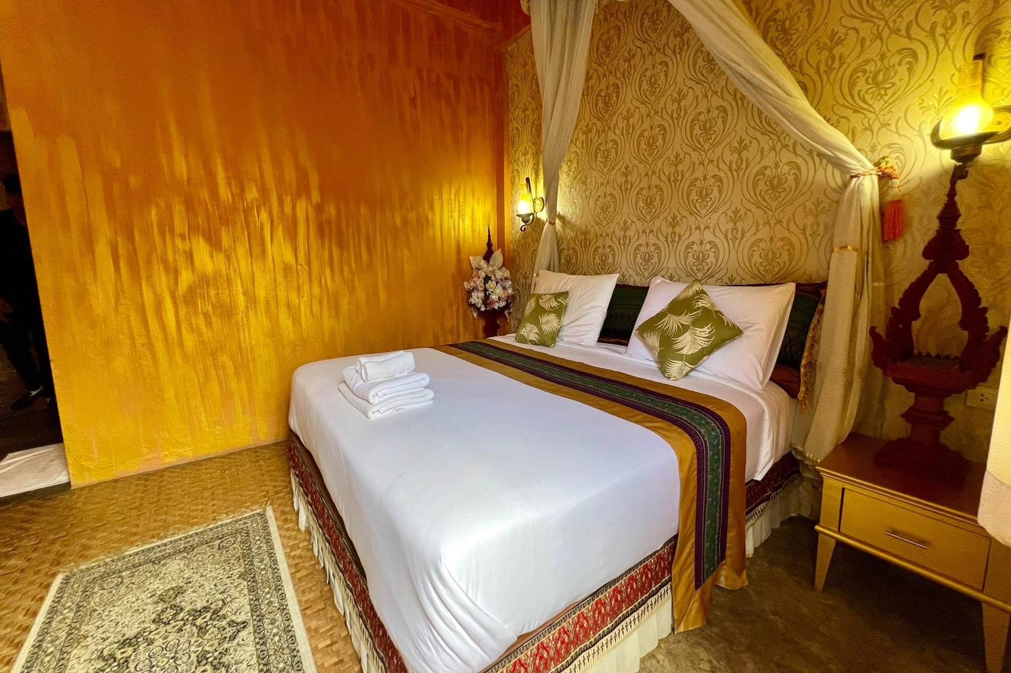 Amethyst Hotel Chiang Mai Bagian luar foto