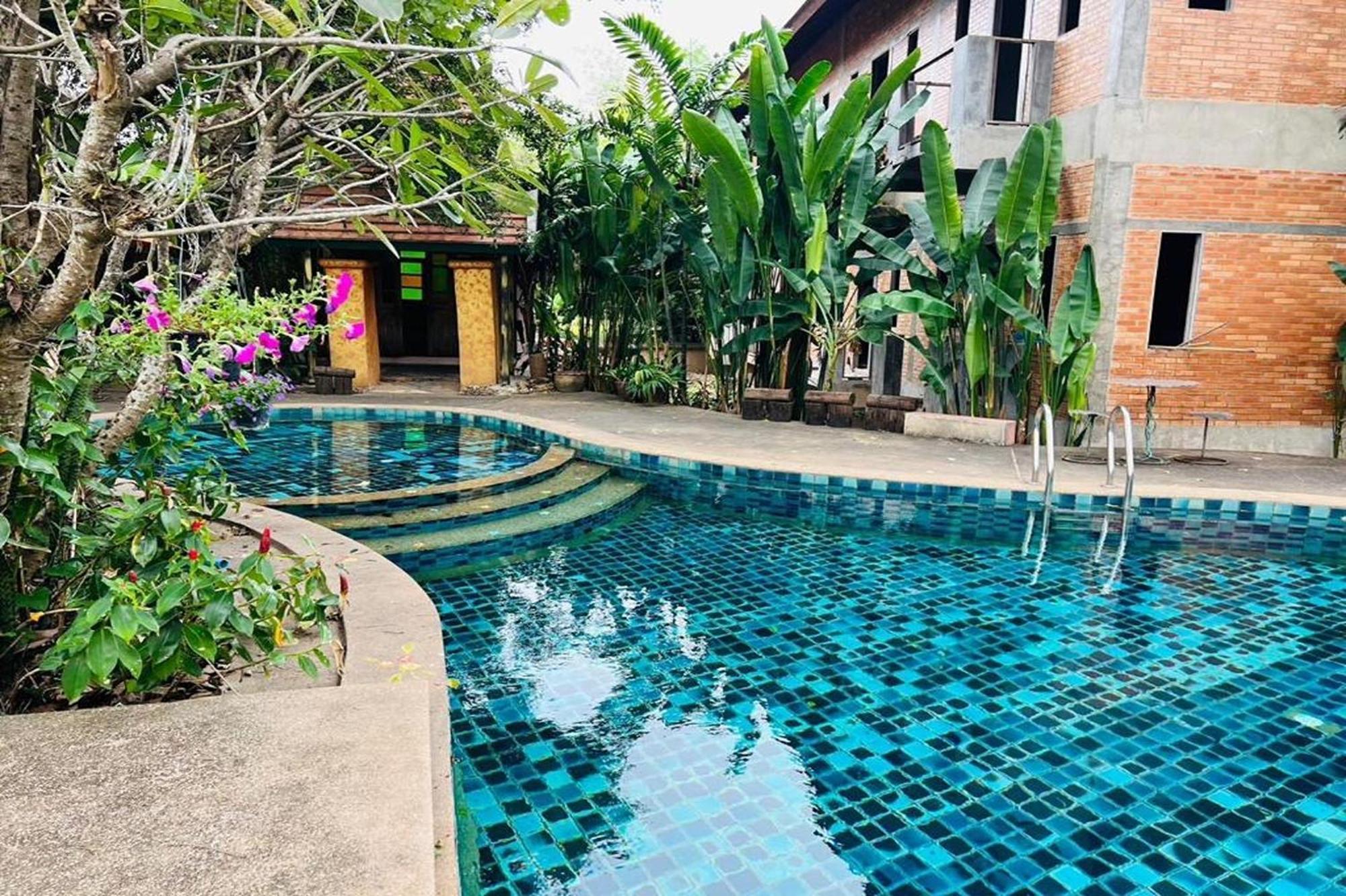 Amethyst Hotel Chiang Mai Bagian luar foto
