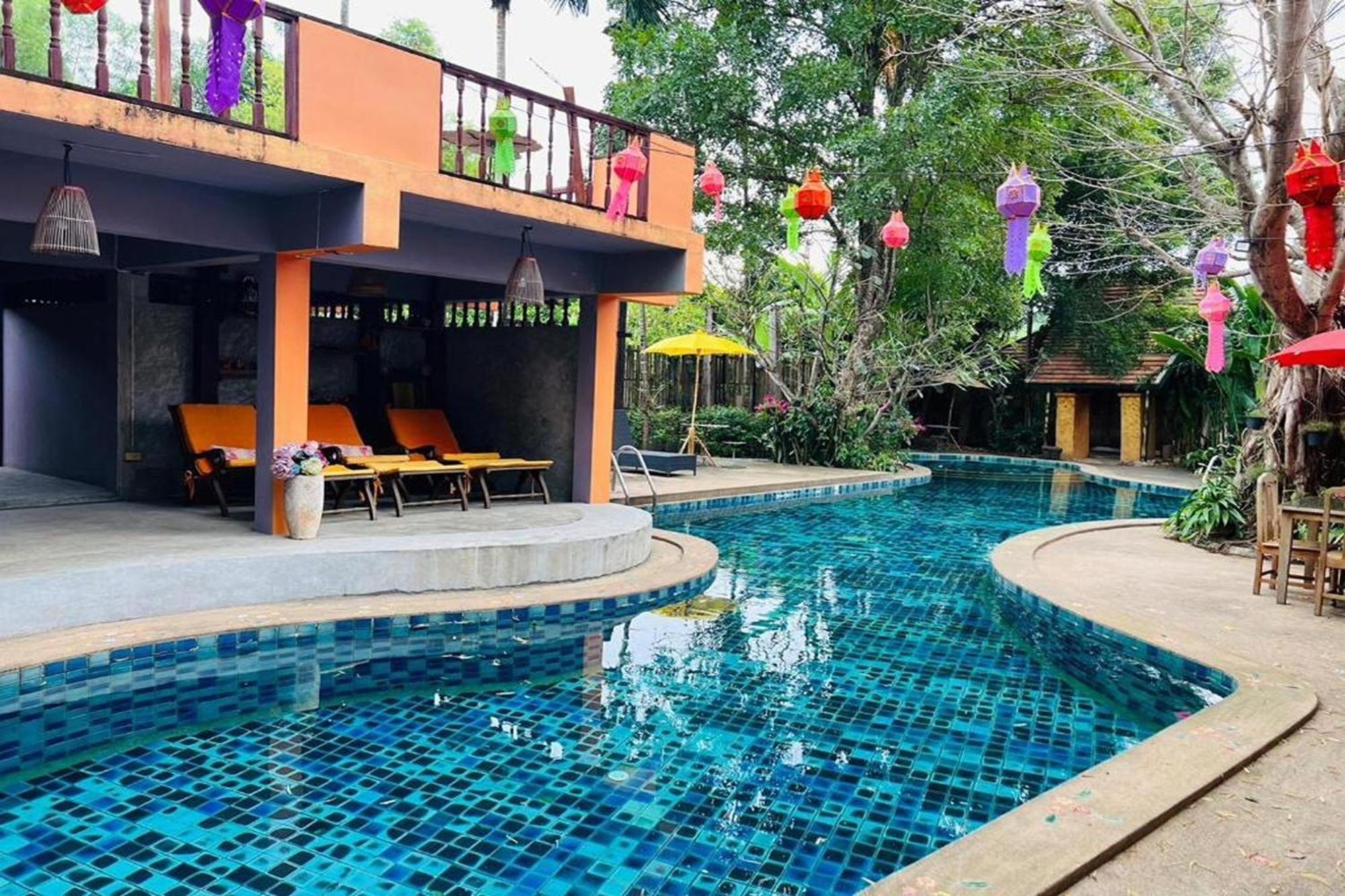 Amethyst Hotel Chiang Mai Bagian luar foto