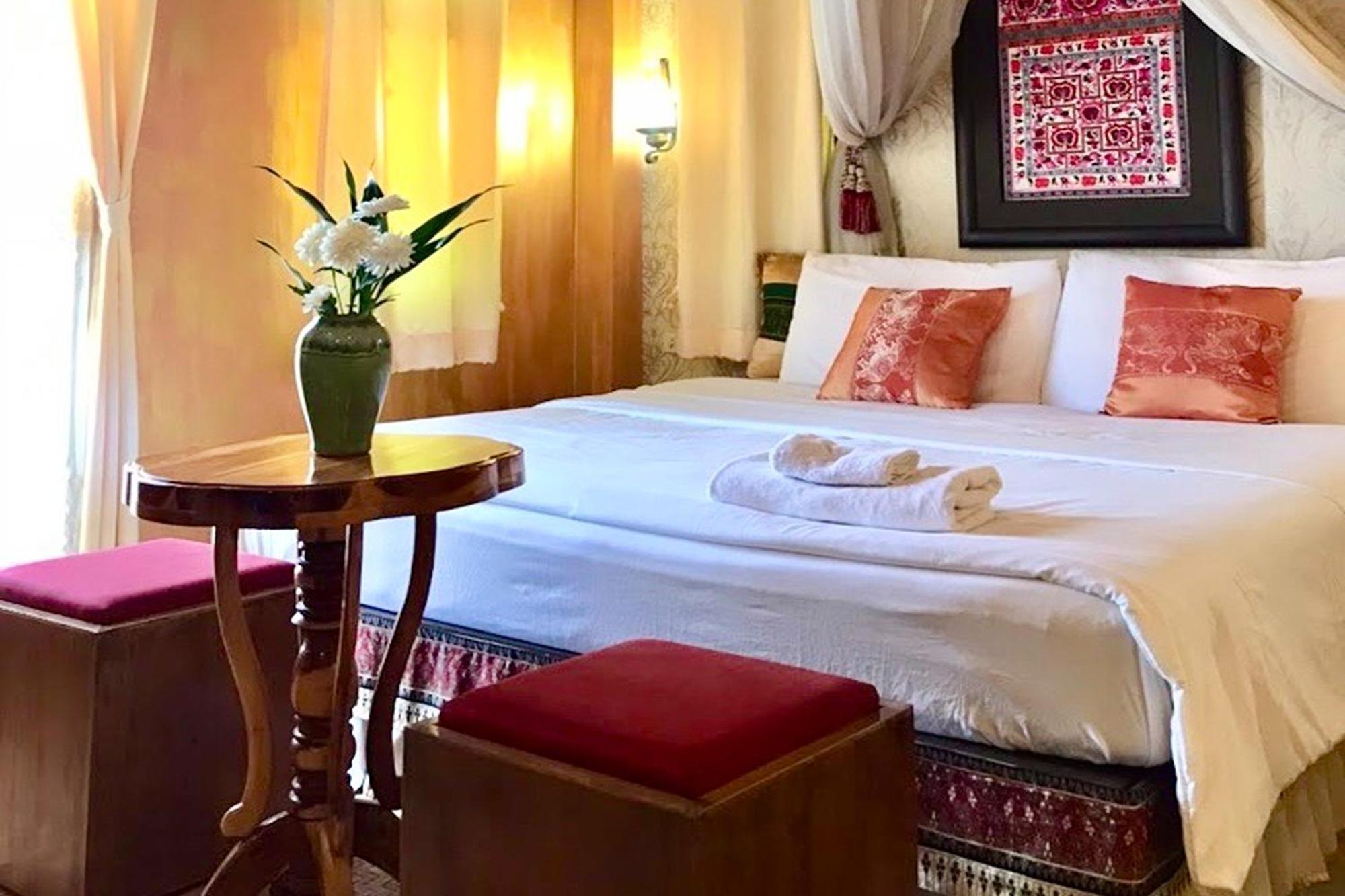 Amethyst Hotel Chiang Mai Bagian luar foto