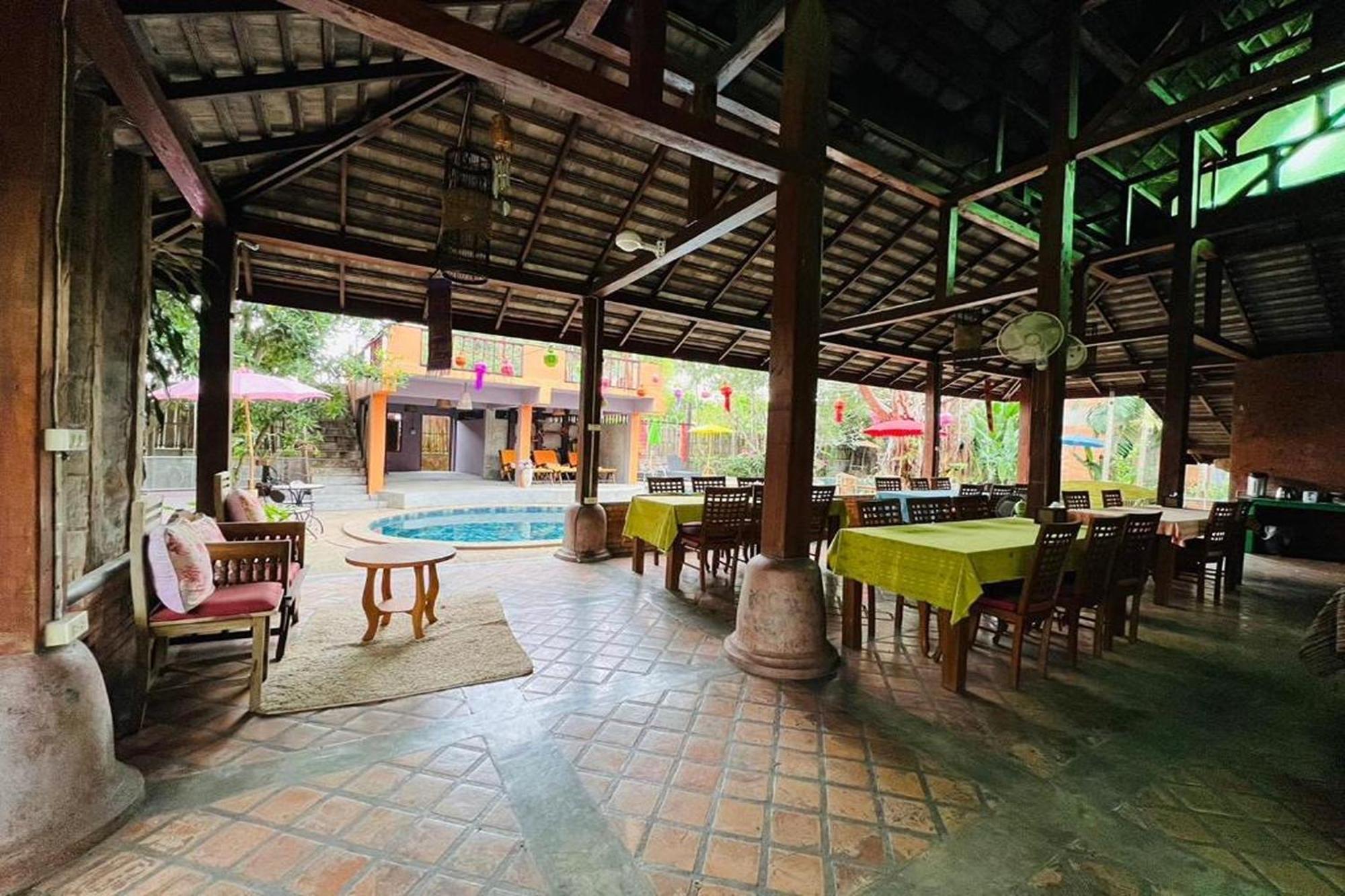Amethyst Hotel Chiang Mai Bagian luar foto